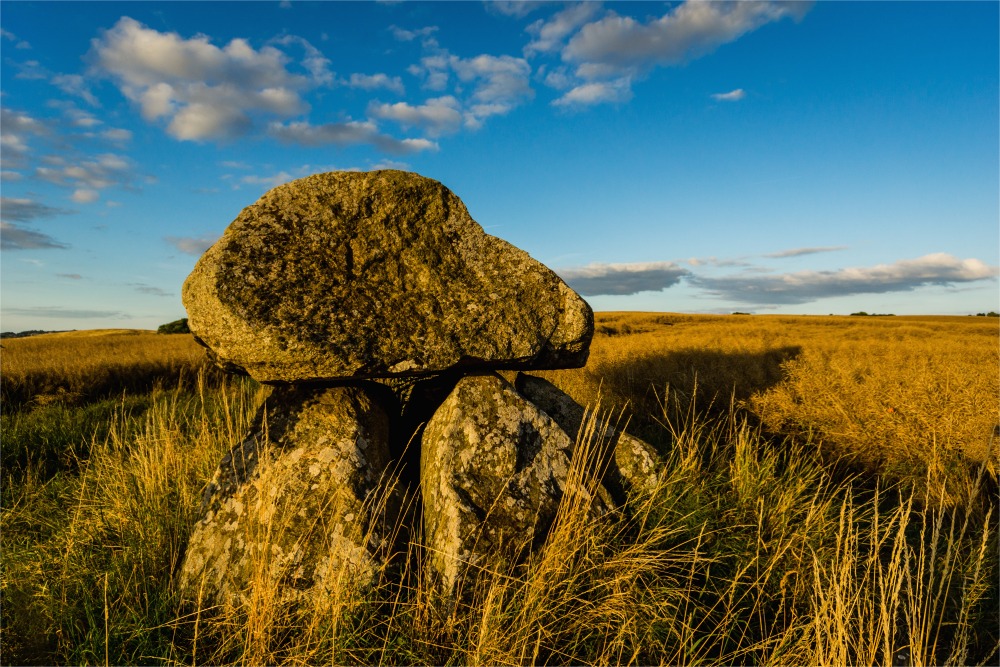 Hexagonální dolmen